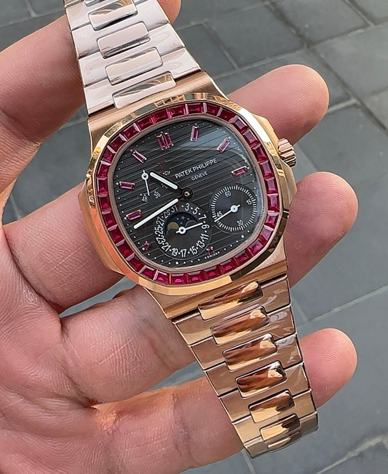 باتيك فيليب نوتلس روبي - ريبلكا ميرور لا تميز عن الاصلية