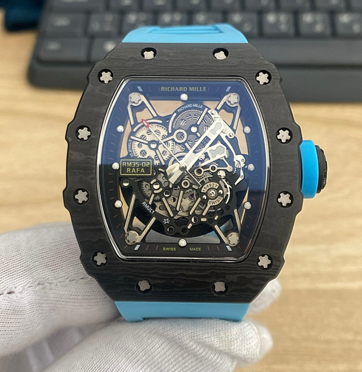 RM  - ساعة ريتشارد ميل اصدار ٢٠٢٤ ستراب ازرق بودي سيراميك و كاربون