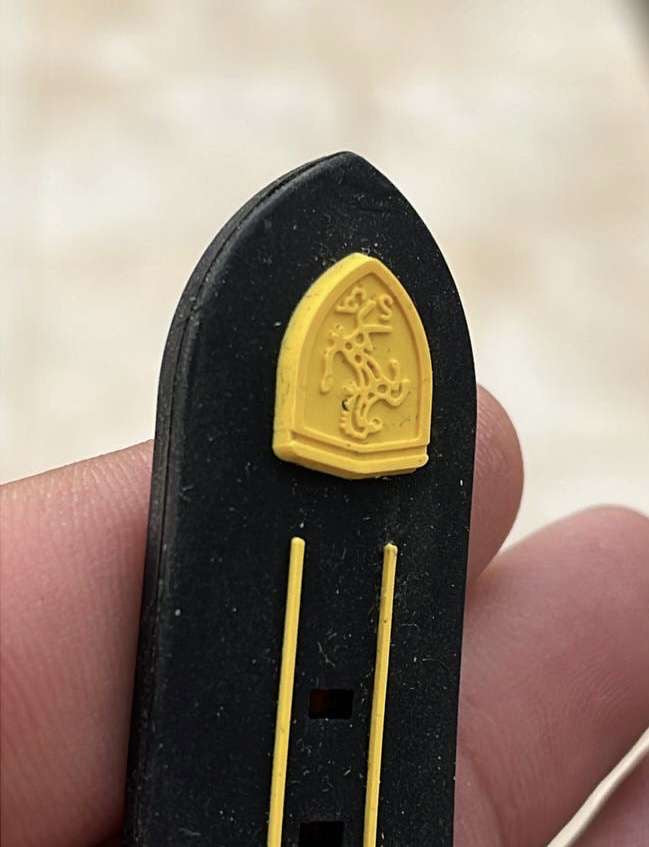 ساعة فيراري الاصدار الاصفر المحدود