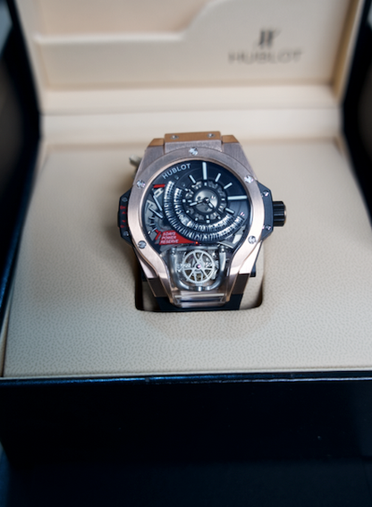 Hublot M9 Rose Gold - ساعة نادرة جداً
