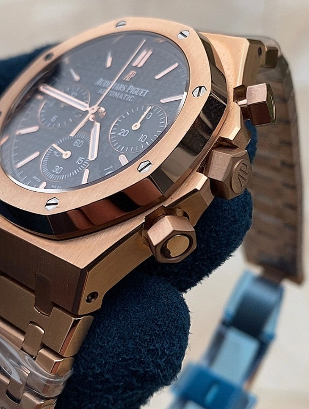 Ap Chronograph clean- طبق الأصل لا تميز عن الأصلية