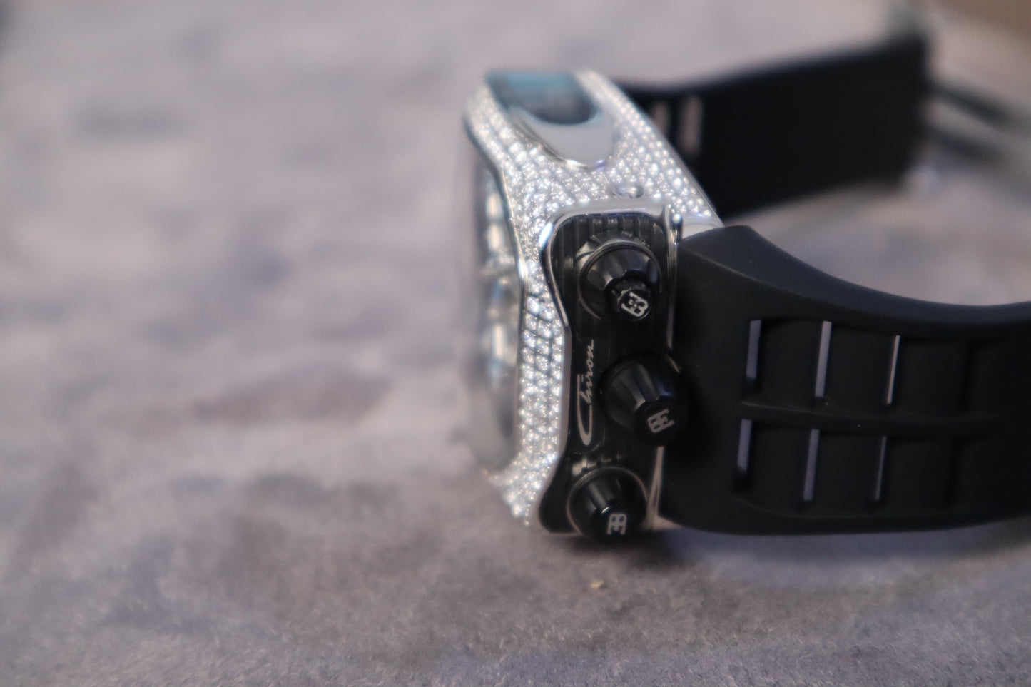 جاكوب اند كو بوجاتي شيرون فول دايموند - ماكينة سويسري توربيون