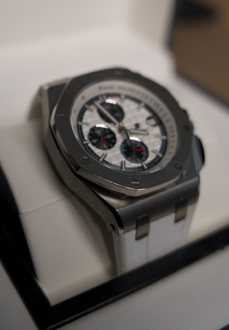 Audemars Piguet Royal Oak Offshore 42 mm  - كلين تايتل قطعة واحدة فقط في العراق
