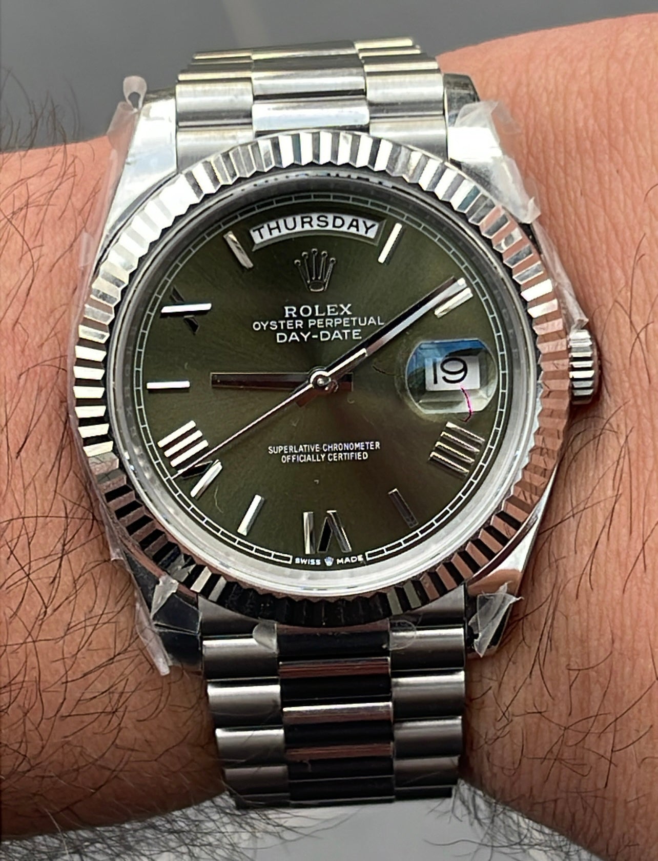 Rolex day date olive- كلين طبق الأصل