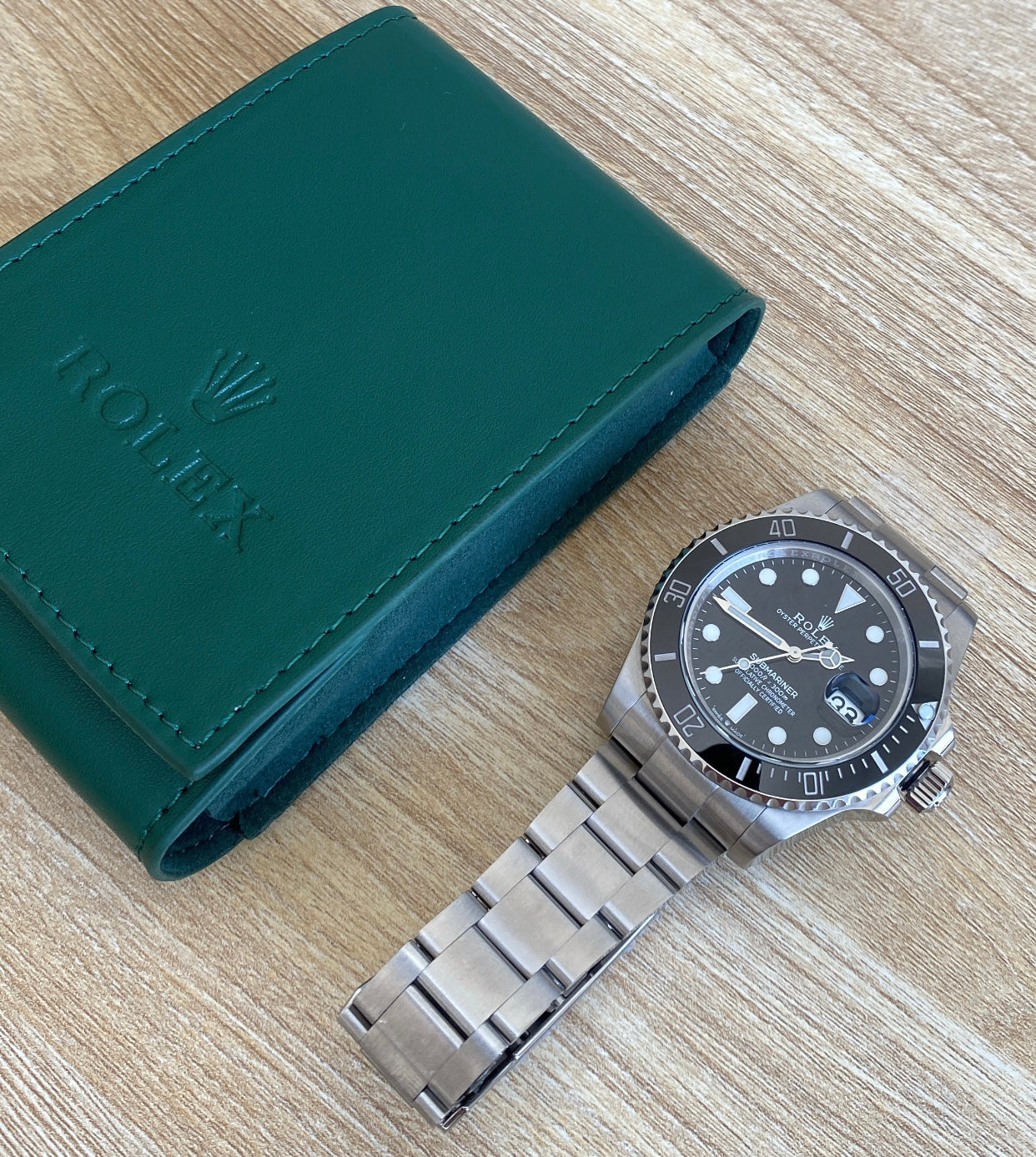 رولكس سابمارينر اسود ريفرنس جديد - كلين ماكينة سويسري و نفس المواد الخام متوفر قطععة مع كامل مرفقاتها