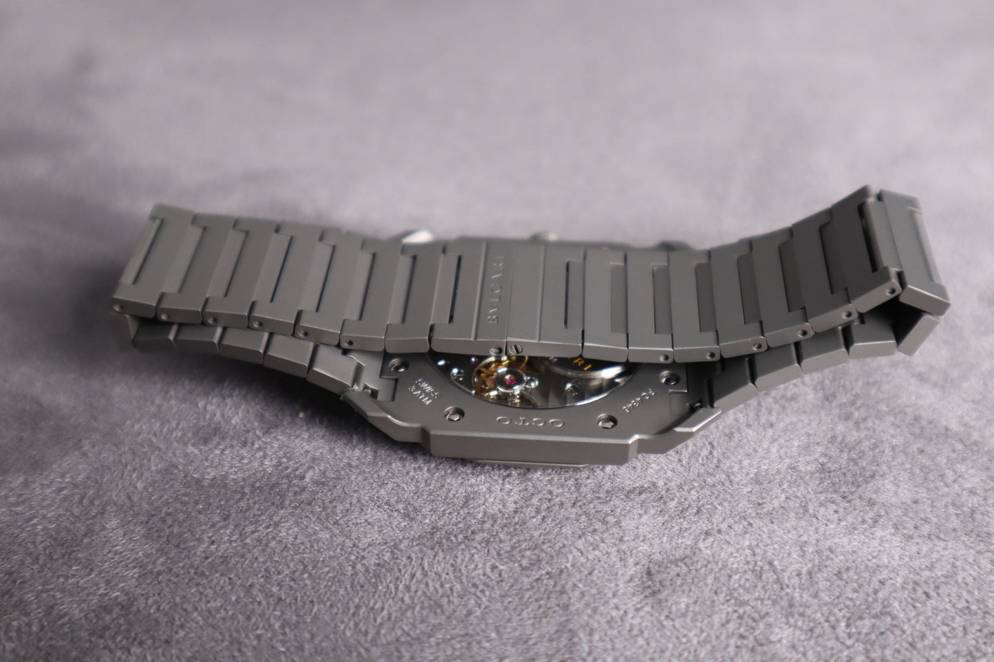 Bulgari Octo Finissimo - انحف ساعة بالعالم ماكينة سويسريو تيتانيون - القطعة الوحيدة بالعراق