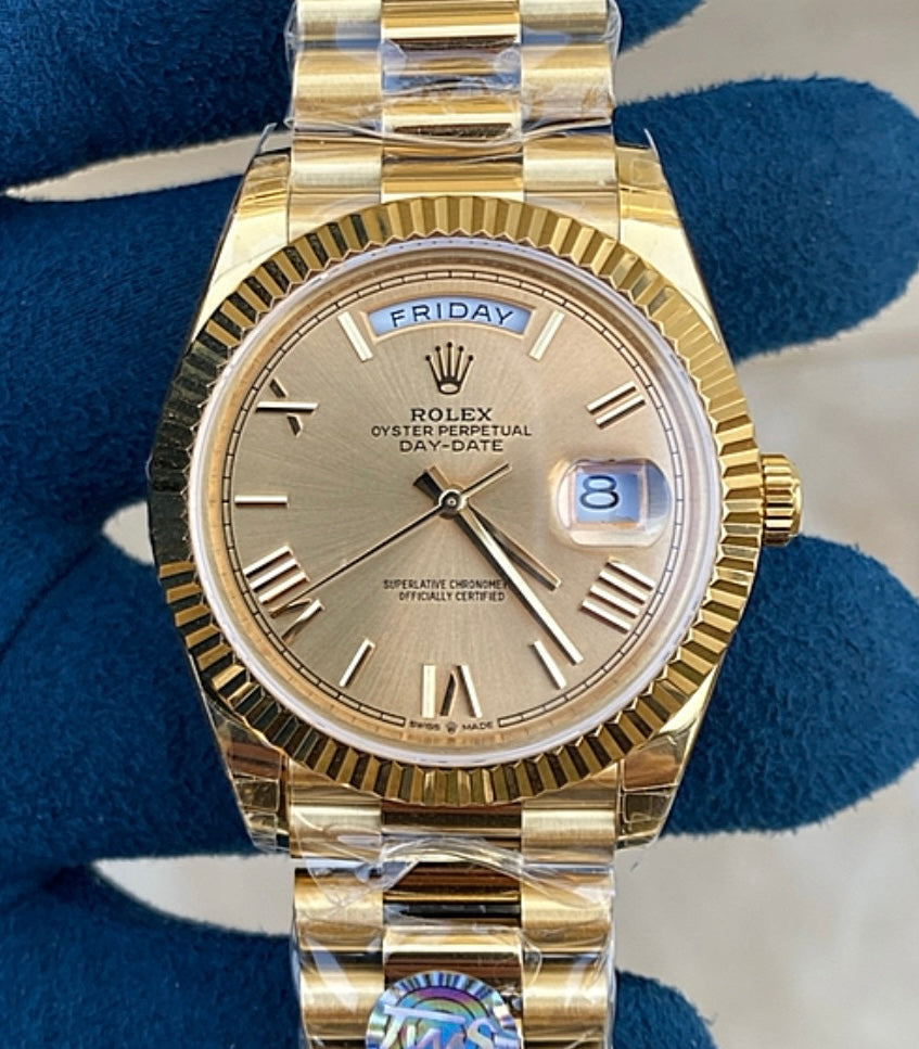 حبة واحدة في العراق- رولكس داي ديت فول ذهب اصفر طلاء ١٨ - الساعة طبق الأصل برقم تسلسلي اصلي و ماكينة سويسري مطابقة للأصل