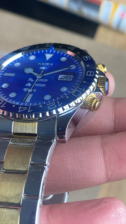 ساعه باتمان ذهبي الجيل الثالث + سماعات ماي بودز