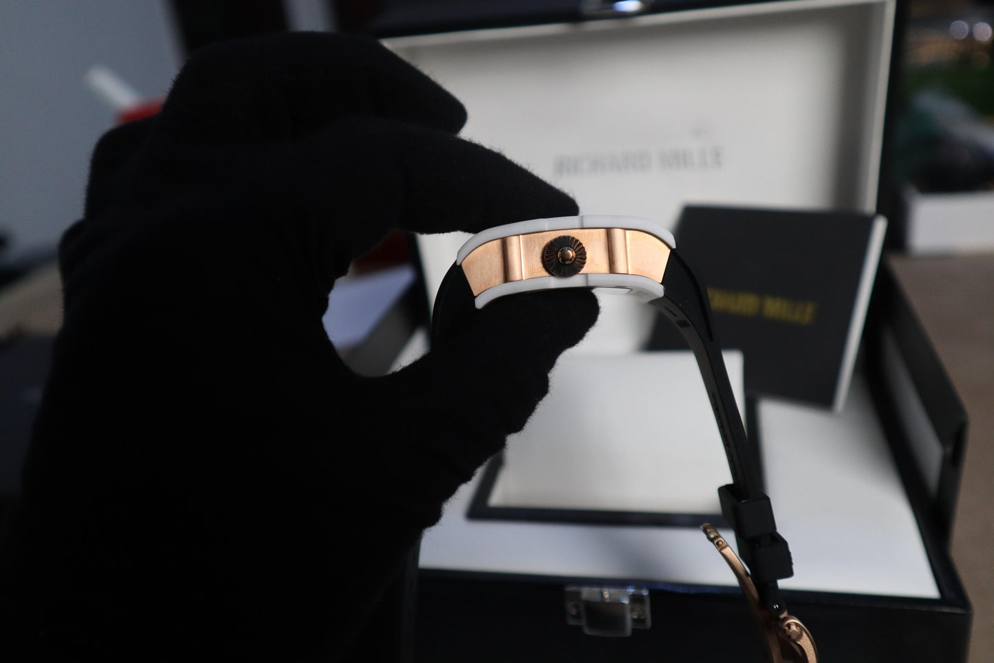 ريتشارد ميل اكسترا فلات - اصدار نادر جداً، متوفر قطعة واحدة