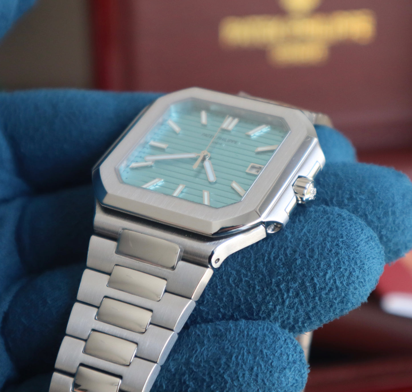 باتيك فيليب كيوبيتوس تيفاني بلو ٢٠٢٤ - الساعة طبق الأصل لا يمكن تميزها عن الأصلي