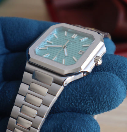 باتيك فيليب كيوبيتوس تيفاني بلو ٢٠٢٤ - الساعة طبق الأصل لا يمكن تميزها عن الأصلي