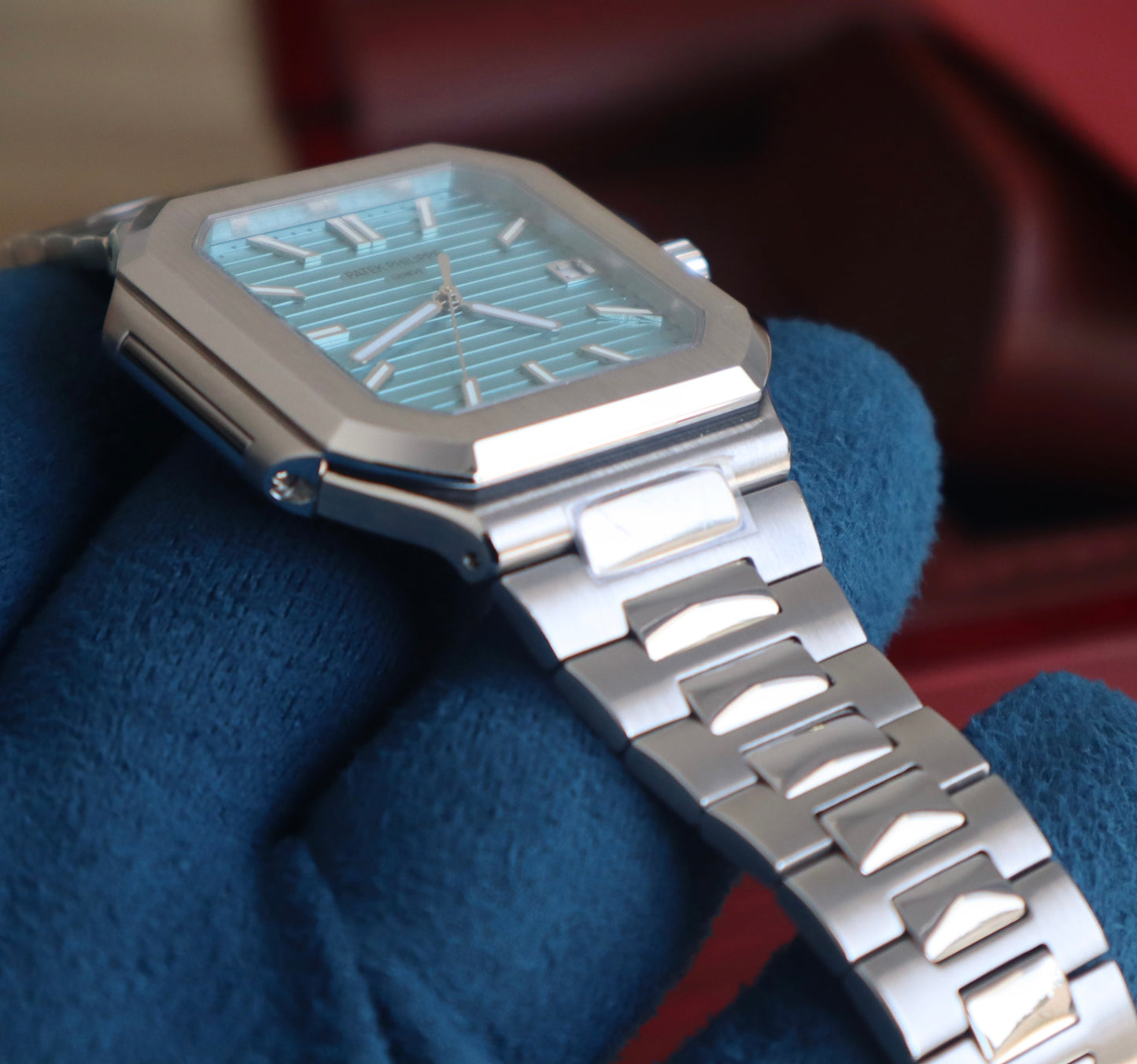 باتيك فيليب كيوبيتوس تيفاني بلو ٢٠٢٤ - الساعة طبق الأصل لا يمكن تميزها عن الأصلي