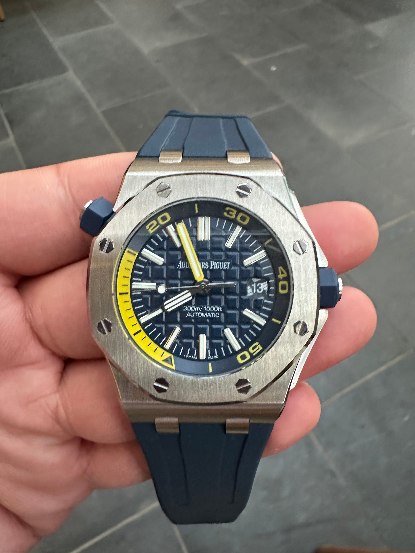 Ap Royal Oak Offshore طبق الاص عن الاصلية