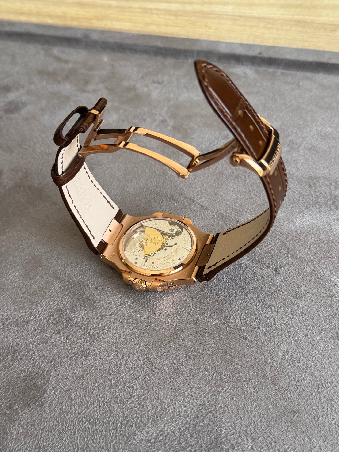 باتيك فيليب نوتلس - كلين طبق الأصل - حبة واحدة فقط