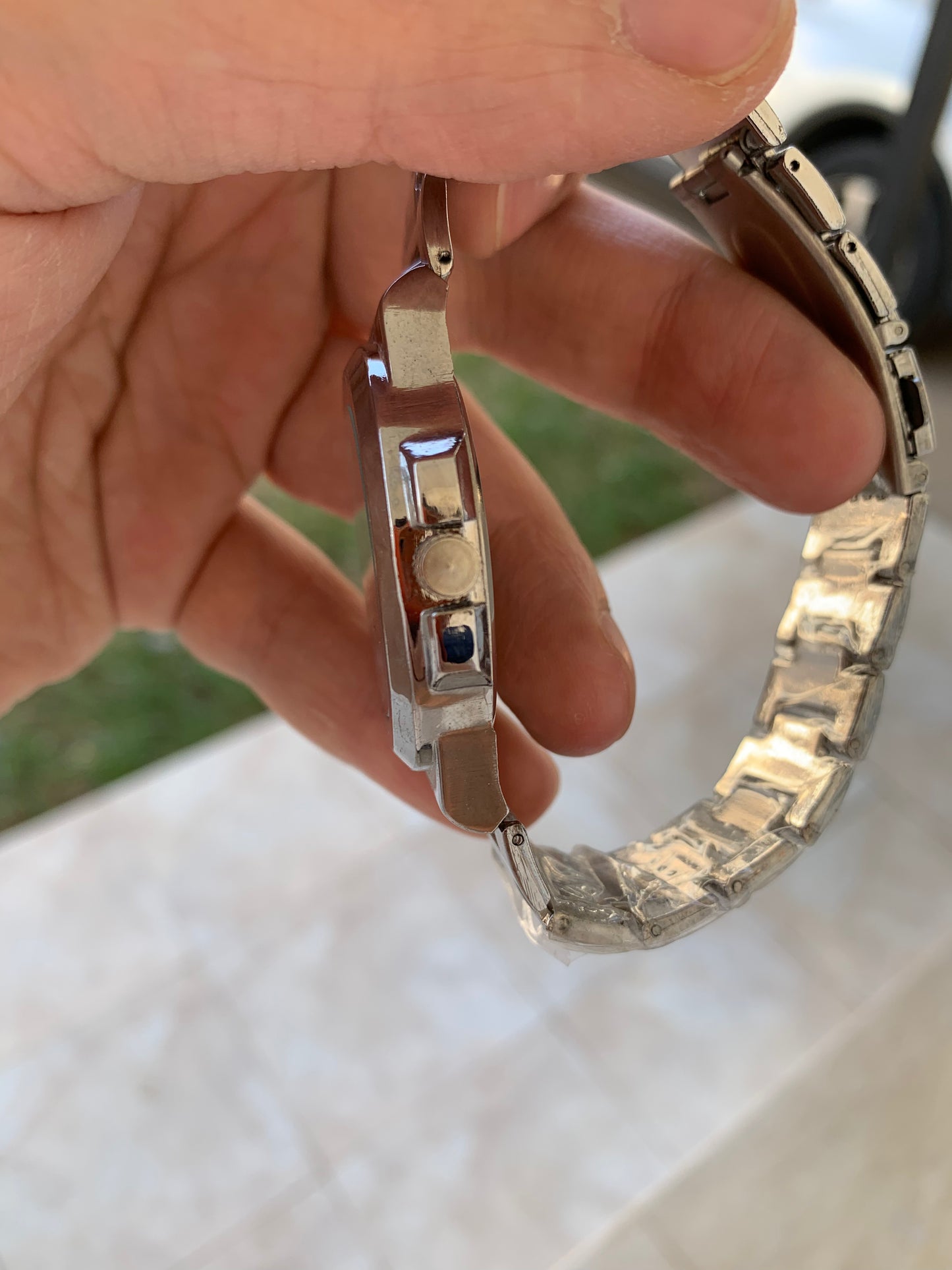 ذهبي او سلفر ، تصفيه المخازن الاوروبيه اختر ساعه باتيك فيليب