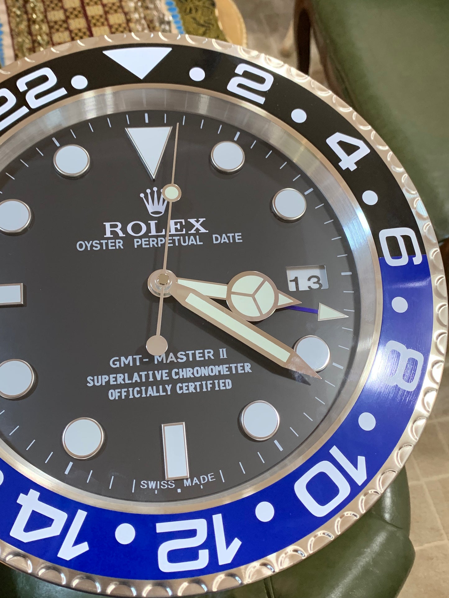 ساعه حائط بتصميم رولكس باتمان -  تصميم دقيق تاريخ.وعقربين ROLEX GMT BATMAN