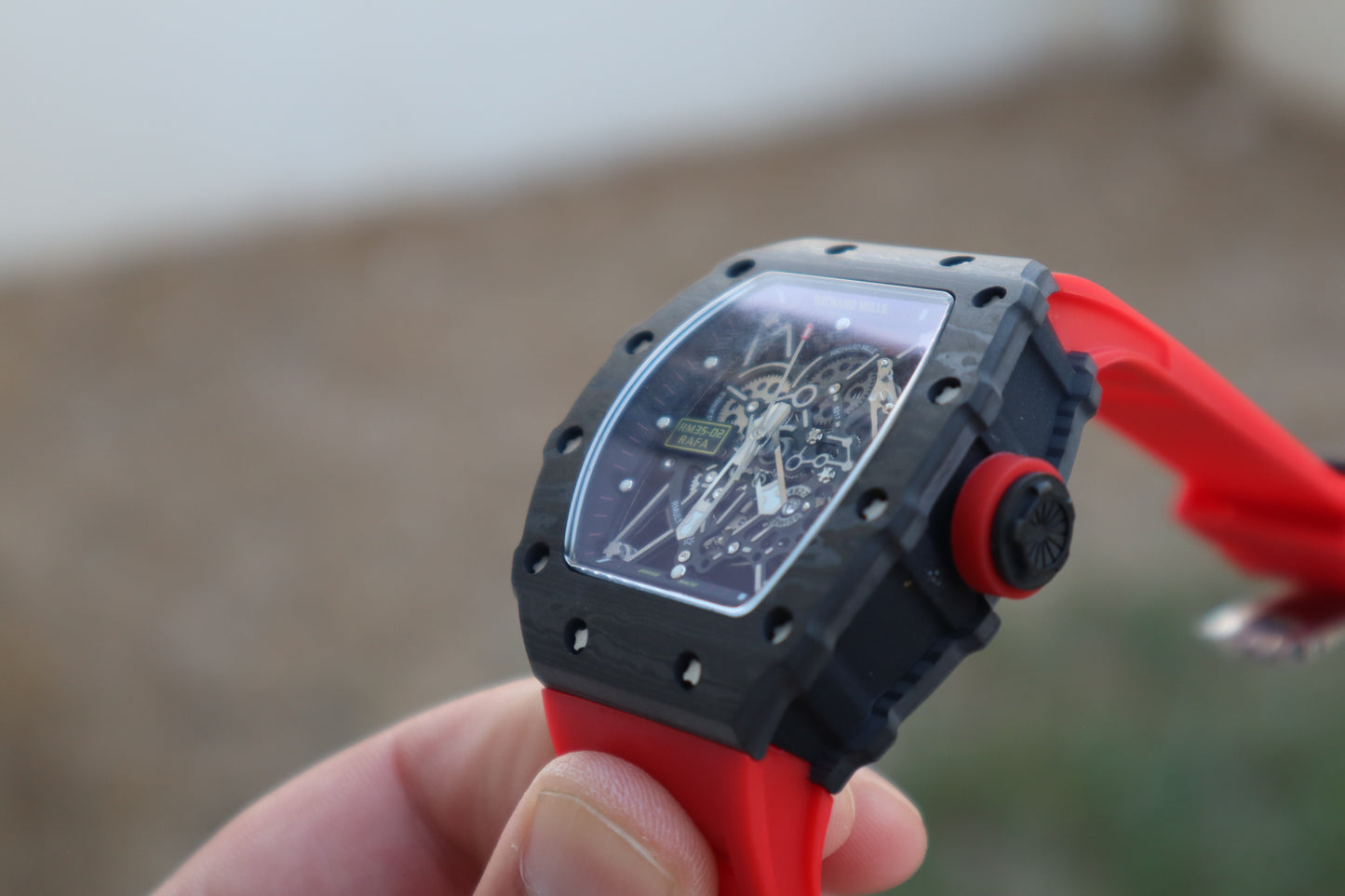 RM 35-02 RAFA - ريتشارد ميل اصدار ليميتد رافايل مادال ستراب احمر (السعر بالاردني 550 دينار واصلة لعمان)