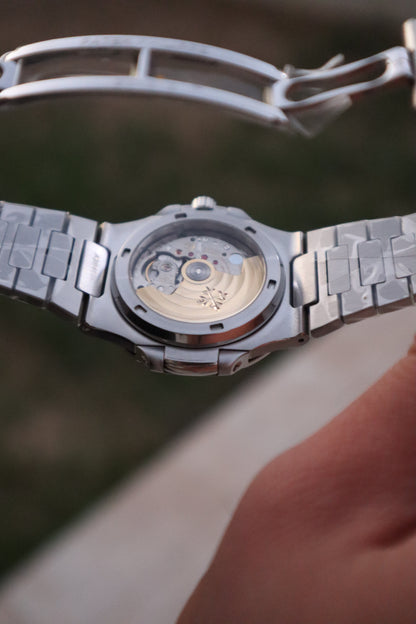 باتيك فيليب نوتلس ٥٧١١ مينا ابيض - كلين اعلى جودة