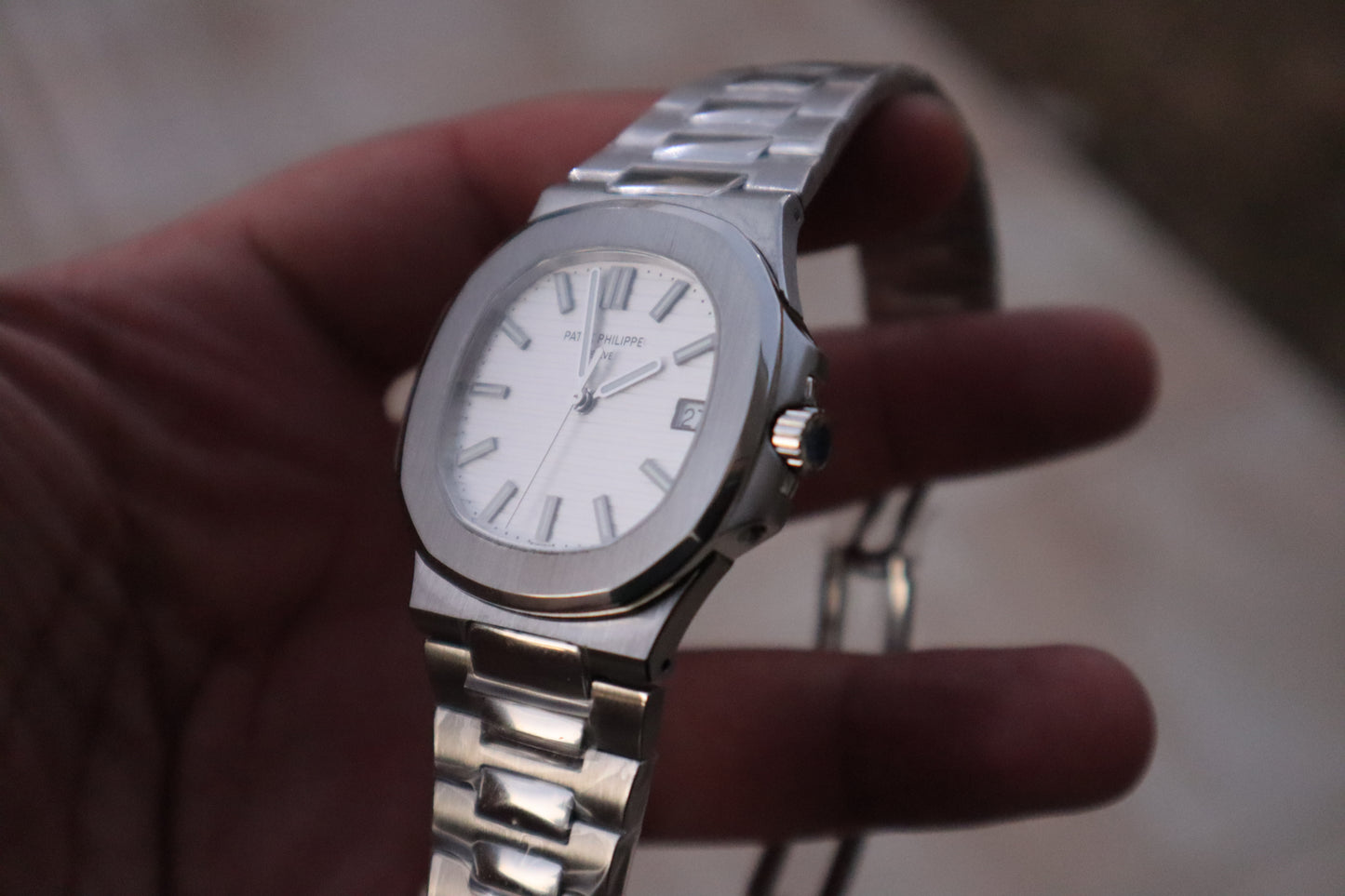 باتيك فيليب نوتلس ٥٧١١ مينا ابيض - كلين اعلى جودة