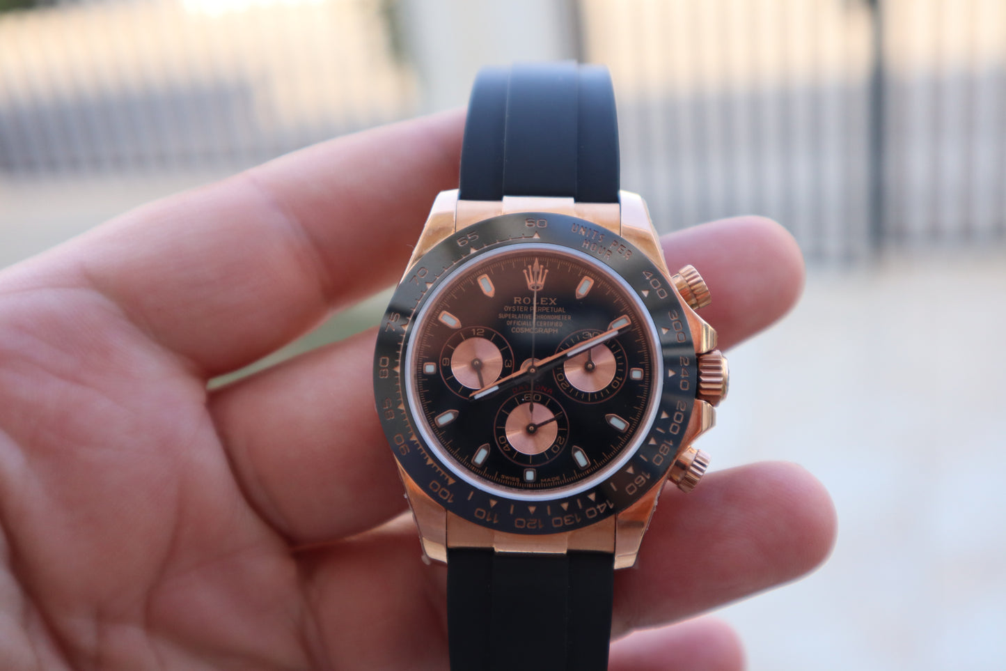 Rolex Daytona Cosmograph Chocolate - الساعة طبق الأصلية و نفس الماكينة بتعقيداتها