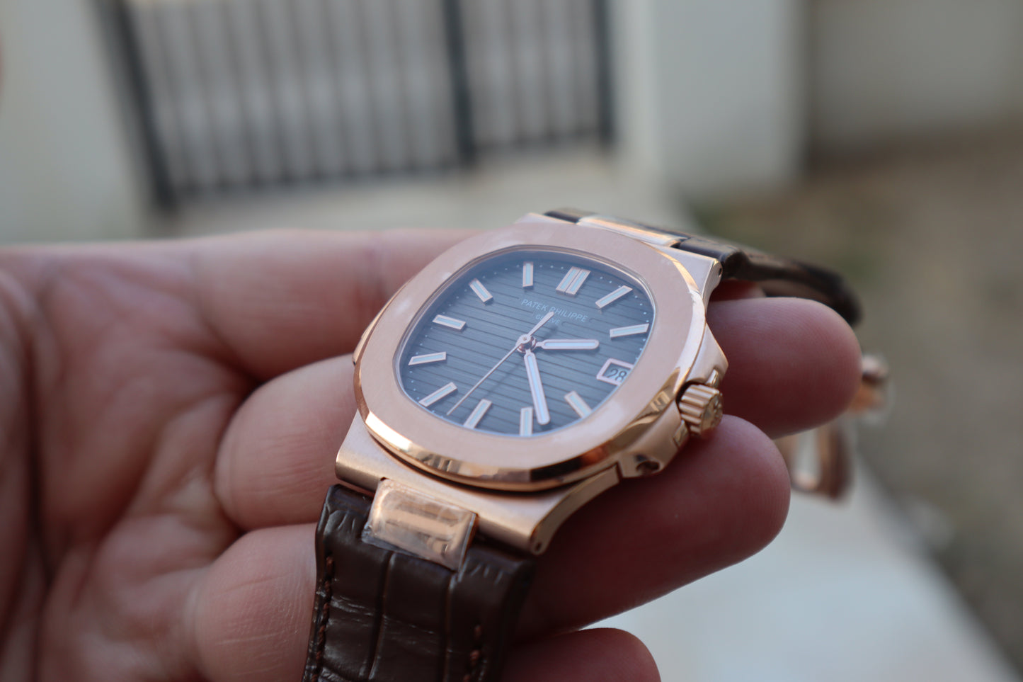 باتيك فيليب نوتلس ليثر ستراب بني- الترا ماتش طبق الأصل (حبة واحدة بالعراق)