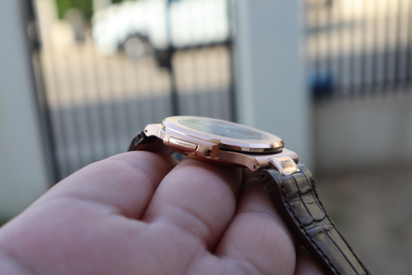 باتيك فيليب نوتلس ليثر ستراب بني- الترا ماتش طبق الأصل (حبة واحدة بالعراق)