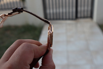 باتيك فيليب نوتلس ليثر ستراب بني- الترا ماتش طبق الأصل (حبة واحدة بالعراق)