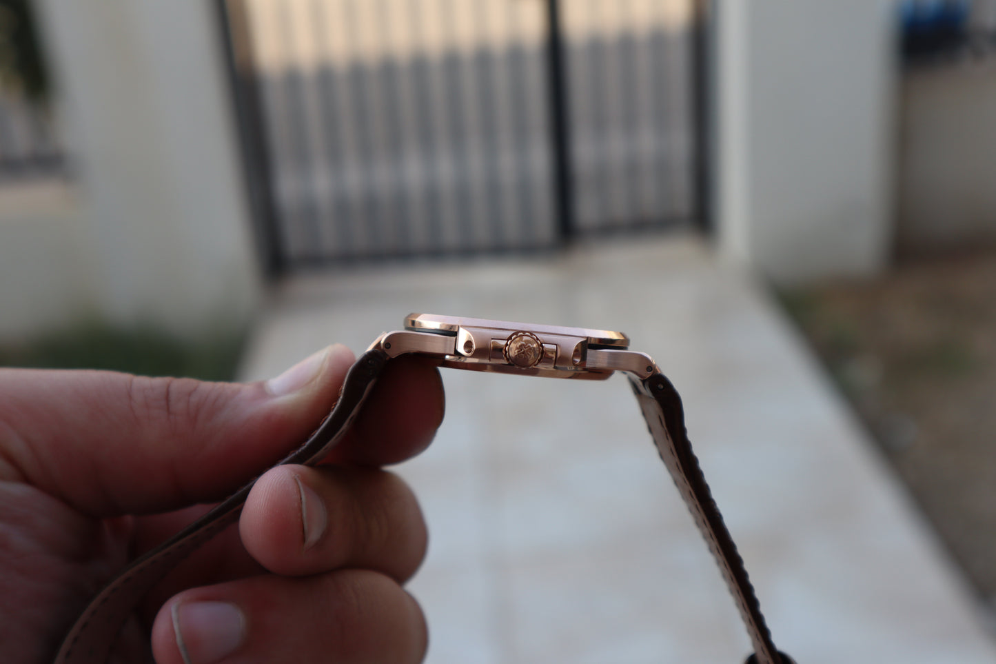 باتيك فيليب نوتلس ليثر ستراب بني- الترا ماتش طبق الأصل (حبة واحدة بالعراق)