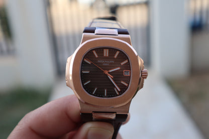 باتيك فيليب نوتلس ليثر ستراب بني- الترا ماتش طبق الأصل (حبة واحدة بالعراق)