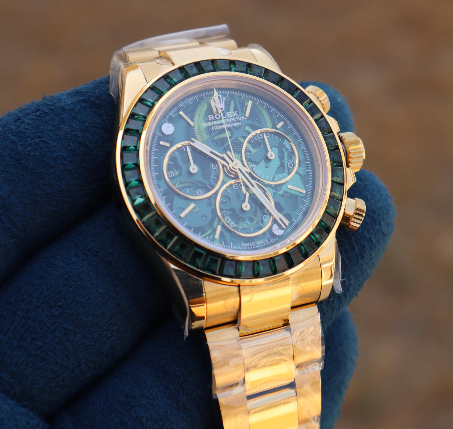 Rolex Daytona Yellow Gold Ruby - رولكس دايتونا ذهب اصفر ياقوت اخضر طبق الأصل ماكينة سويسري نادرة جداً