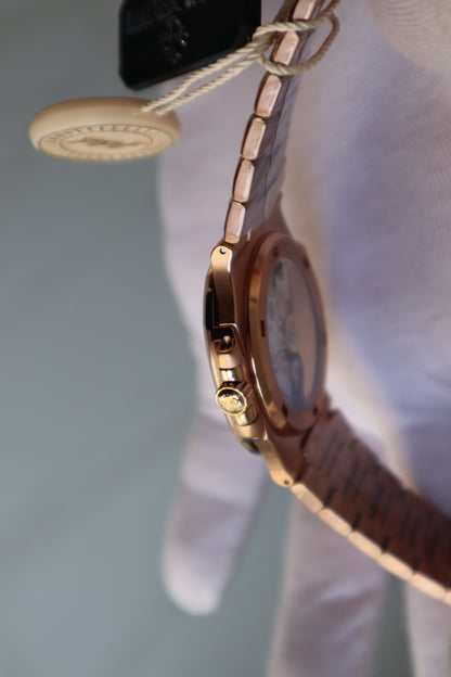 PATEK Philippe  Nautilus Rose Gold Clean - نوتيلس فول روزجولد كلين حبة واحدة