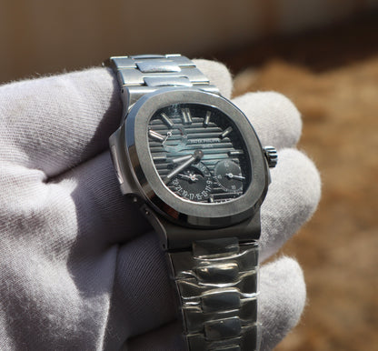 PATEK Philippe  Nautilus 5712 -  مستعملة لمدة اسبوع) - نوتيلس ستانلس كلين حبة واحدة)