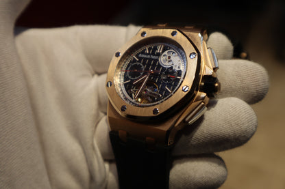 AP ROYAL OAK OFFSHORE- اوديمارس اوف شور كرونوجراف  قطعة واحدة اصدار نادر طبق الأصل