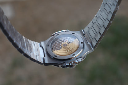 باتيك فيليب نوتلس ٥٧١١ مينا ابيض - كلين اعلى جودة