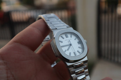 باتيك فيليب نوتلس ٥٧١١ مينا ابيض - كلين اعلى جودة