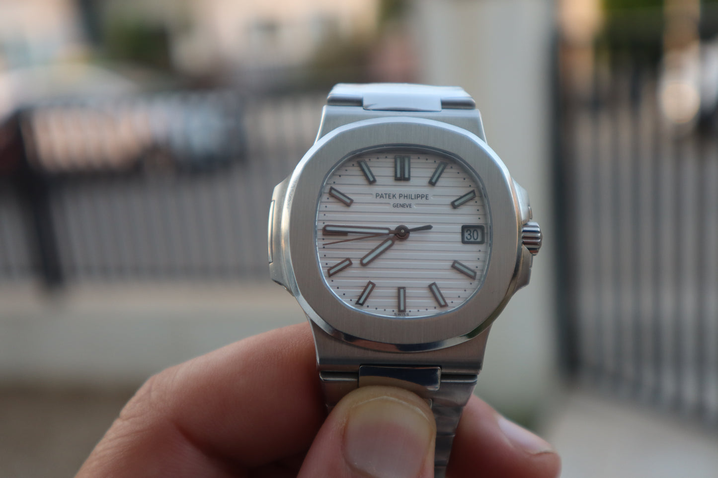 باتيك فيليب نوتلس ٥٧١١ مينا ابيض - كلين اعلى جودة