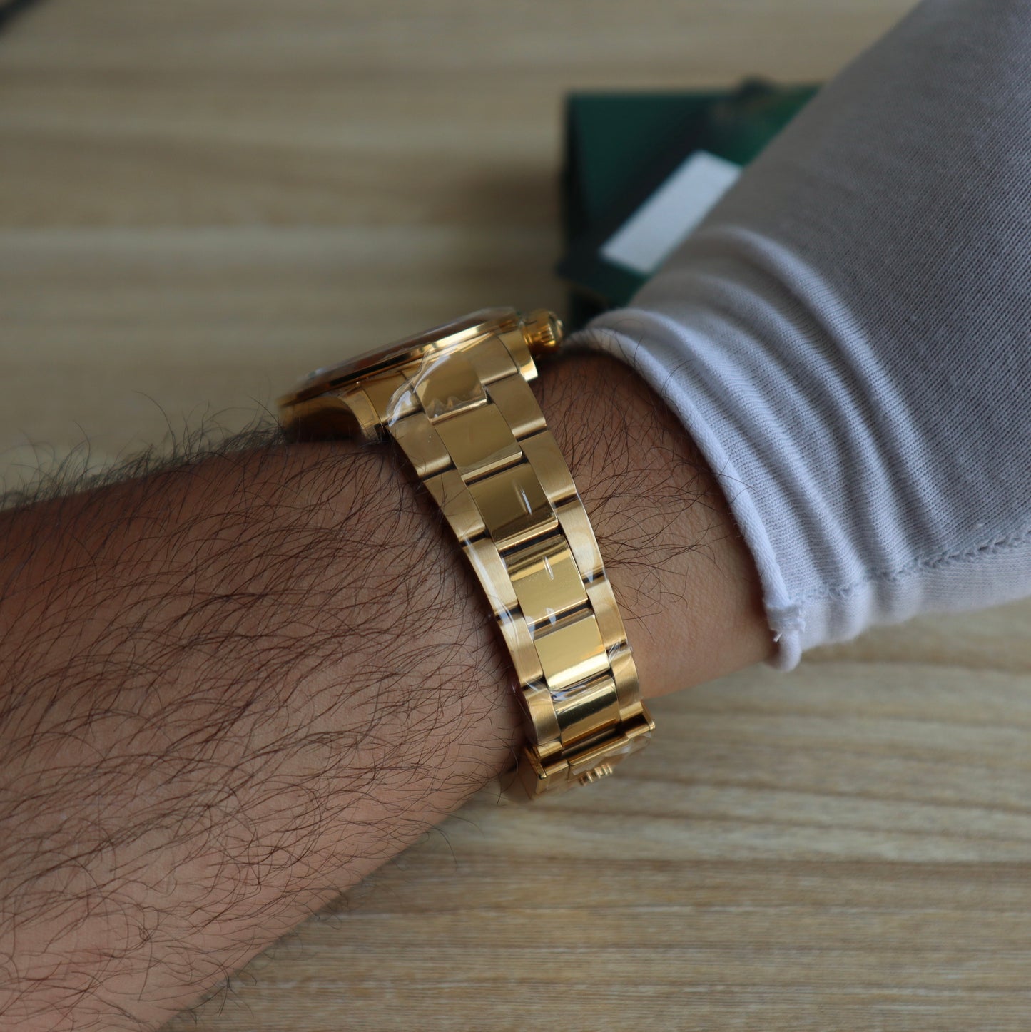 ROLEX DAYTONA YELLOW GOLD- رولكس دايتونا ذهب اصفر عيار ١٨ طلاء ماكينة سويسري