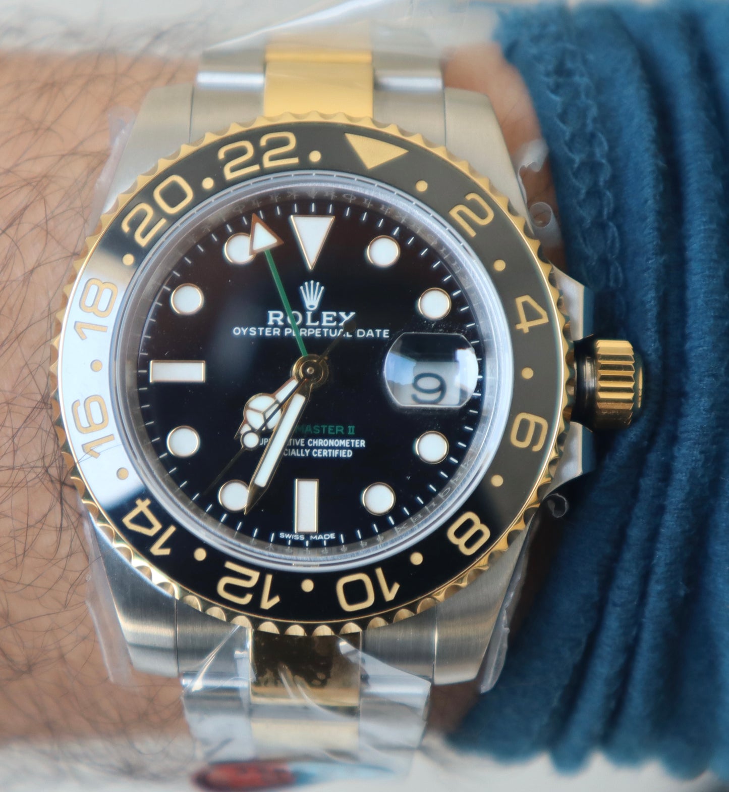 Rolex GMT Master- رولكس جي ام تي ماستر تو تون كلين طبق الأصل ماكينة سويسري