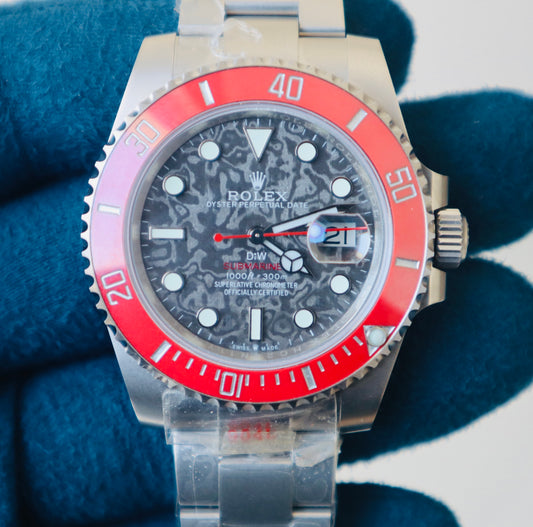 رولكس سابمارينر كلين + جهاز ويندر ء+ حافظة السفر  - اصدار خاص ماكينة سويسري