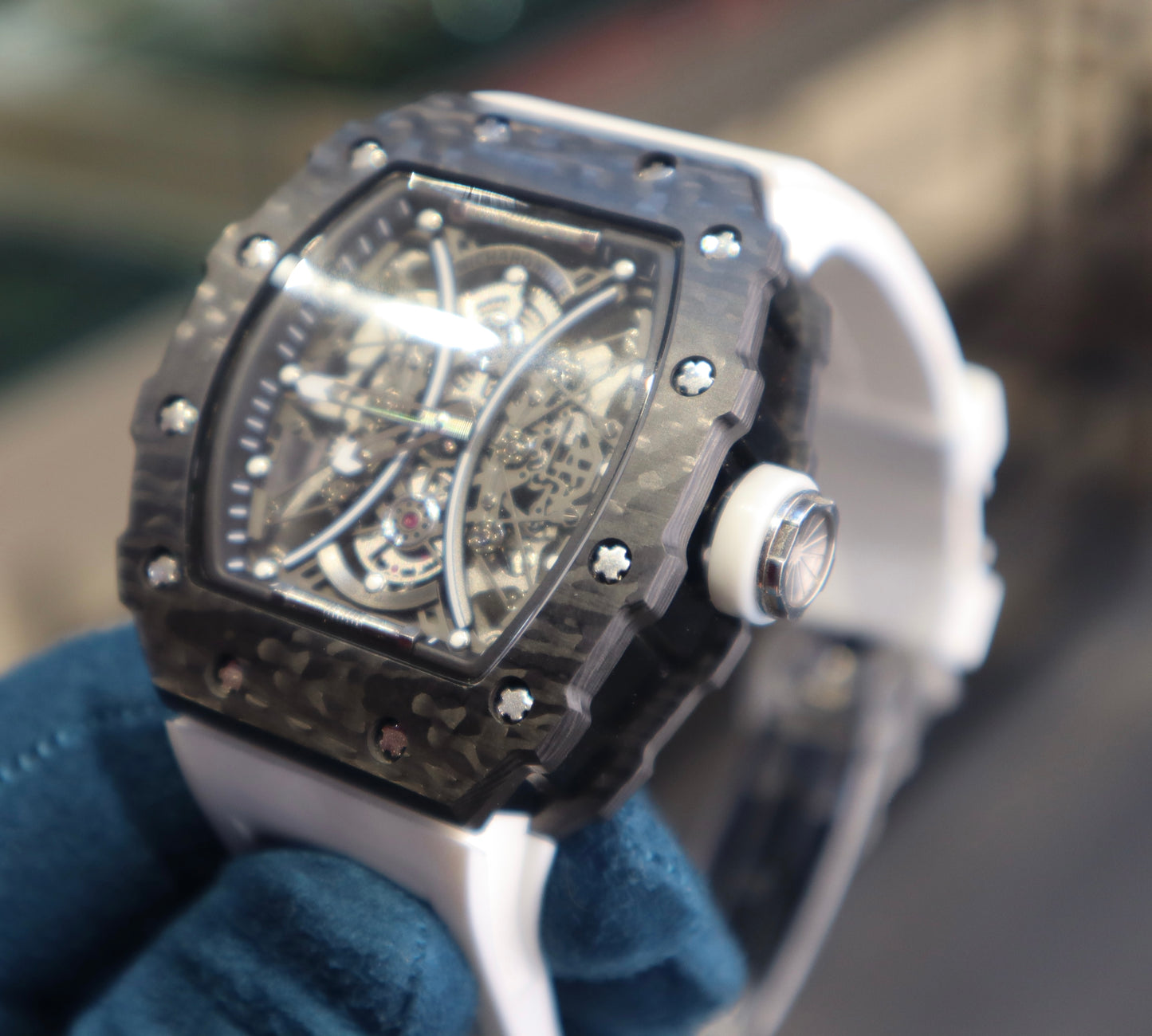 ريتشارد ميل كاربون طبق الاصل وارد تركيا - باله سعرها في تركيا ٣ الاف دولار - سعر الساعة مليون و مئة الف