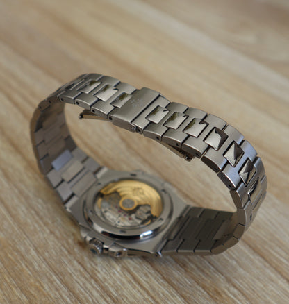 باتيك فيليب نوتلس مينا اسود - كلين طبق الأصل