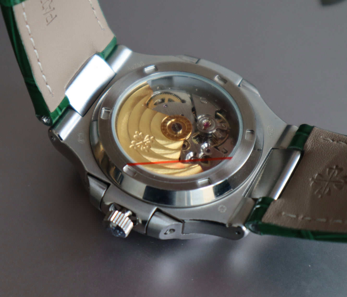 PATEK PHILIPPE RUBY - باتيك فيليب جرين روبي حبة وحدة فقط