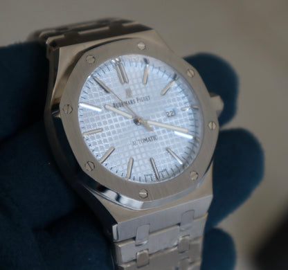 اي بي رويال ارك جراند ماستر- باله سعرها في تركيا 800  دولار - سعر الساعة م