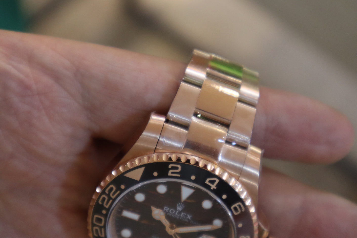 rolex gmt root bear رووت بير ٢٠٢٥ طبق الاصل  متوفر قطعتين