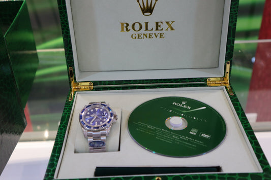 رولكس سابمارينر بلو روبي - قطعة نادرة كلين طبق الأصل