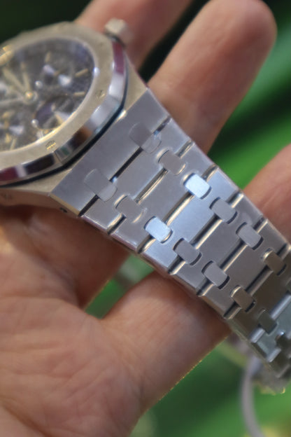 AP RPYAL OAK كلين طبق الاصل بكامل التعقيده قطعه واحده