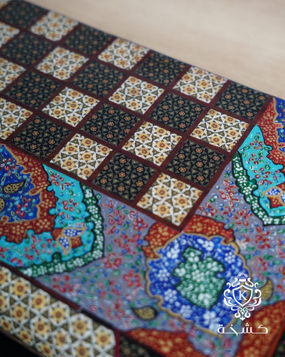 طاولي + شطرنج  زخرفة سوداء راقية صناعة يدوية - جنطة جلد فاخرة السعر بدون احجار شطرنج ٥٥٠ الف ومع احجار شطرنج ٦٥٠ الف