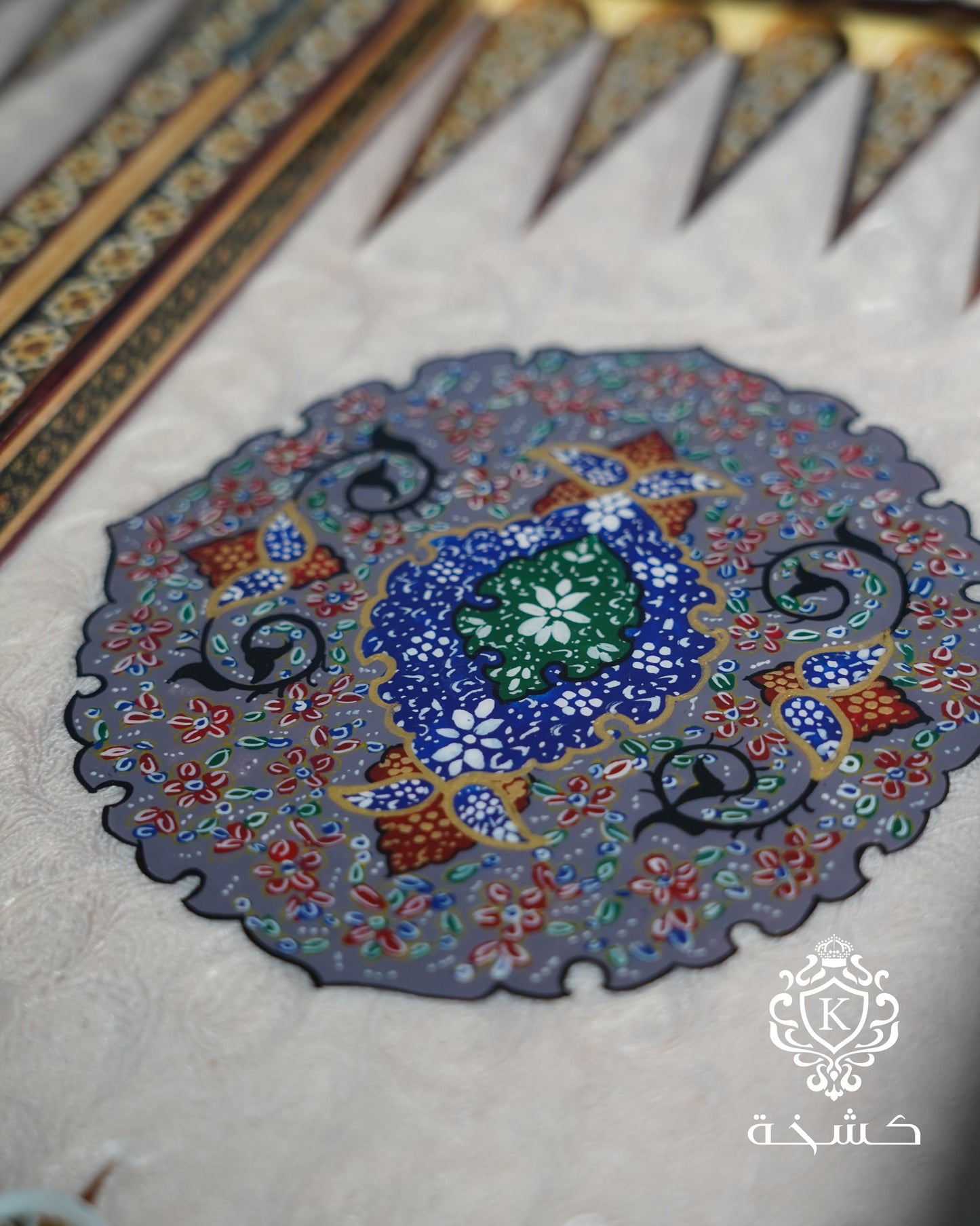 طاولي + شطرنج  زخرفة سوداء راقية صناعة يدوية - جنطة جلد فاخرة السعر بدون احجار شطرنج ٥٥٠ الف ومع احجار شطرنج ٦٥٠ الف