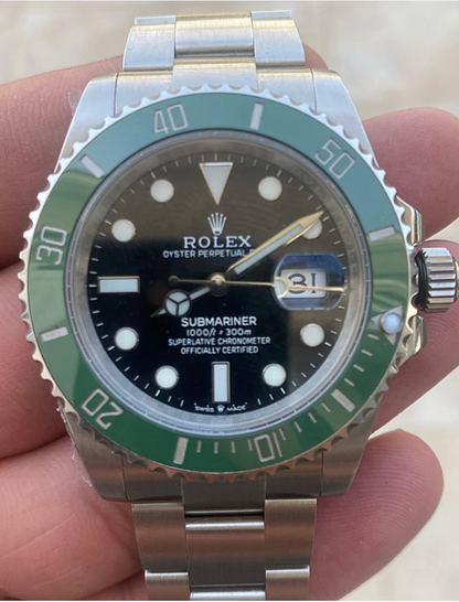 رولكس ستار باكس من الداخل اسود او رولكس هالك من الداخل اخضر ، كلين طبق الاصل شباب