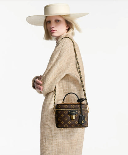 Vanity Pm bag حقيبة